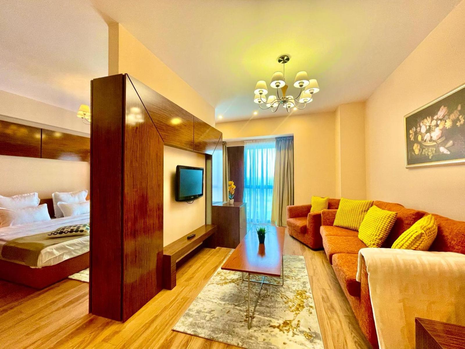 Presidential Luxury Apartments With Amazing View - Yamaluxe Бухарест Экстерьер фото