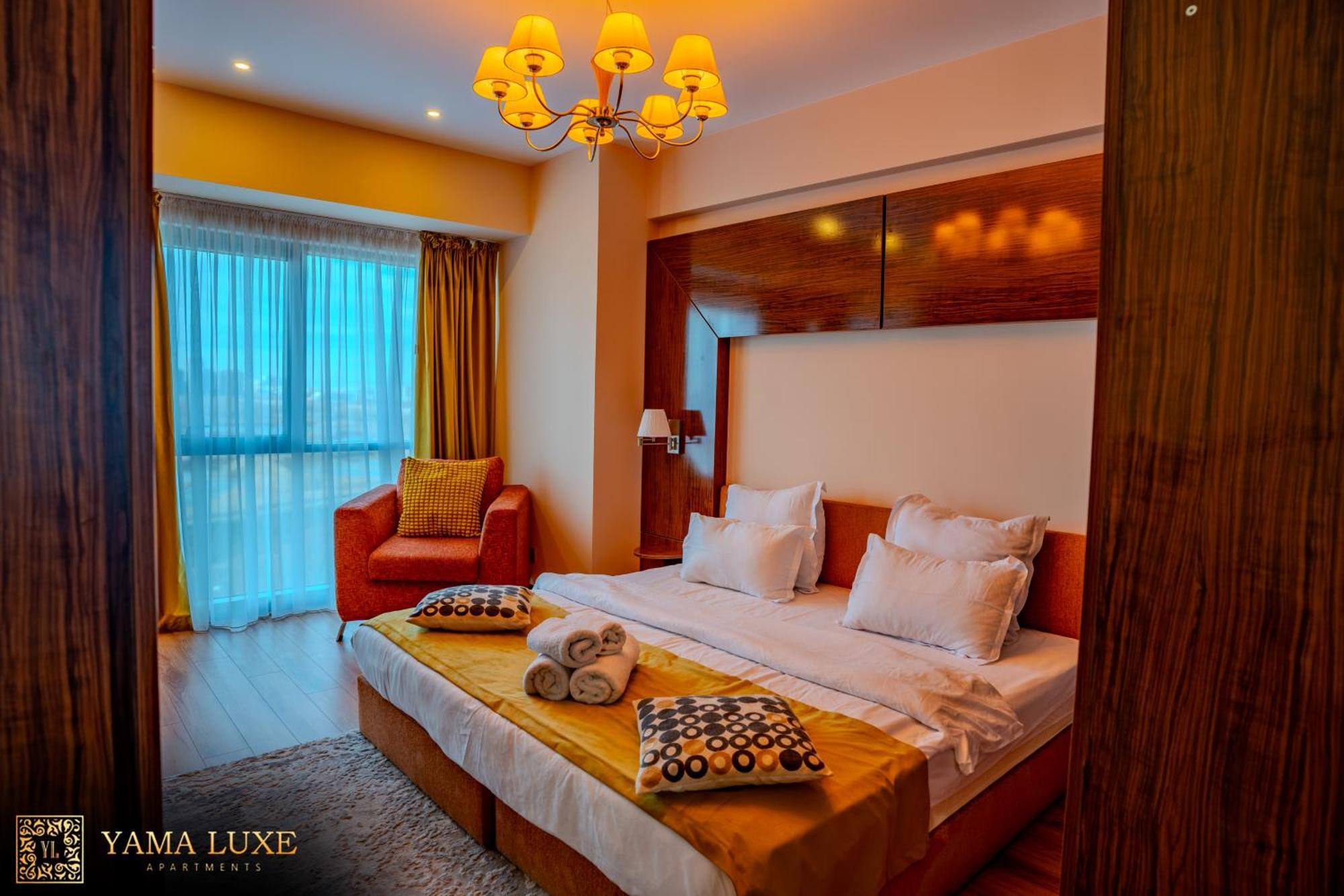 Presidential Luxury Apartments With Amazing View - Yamaluxe Бухарест Экстерьер фото