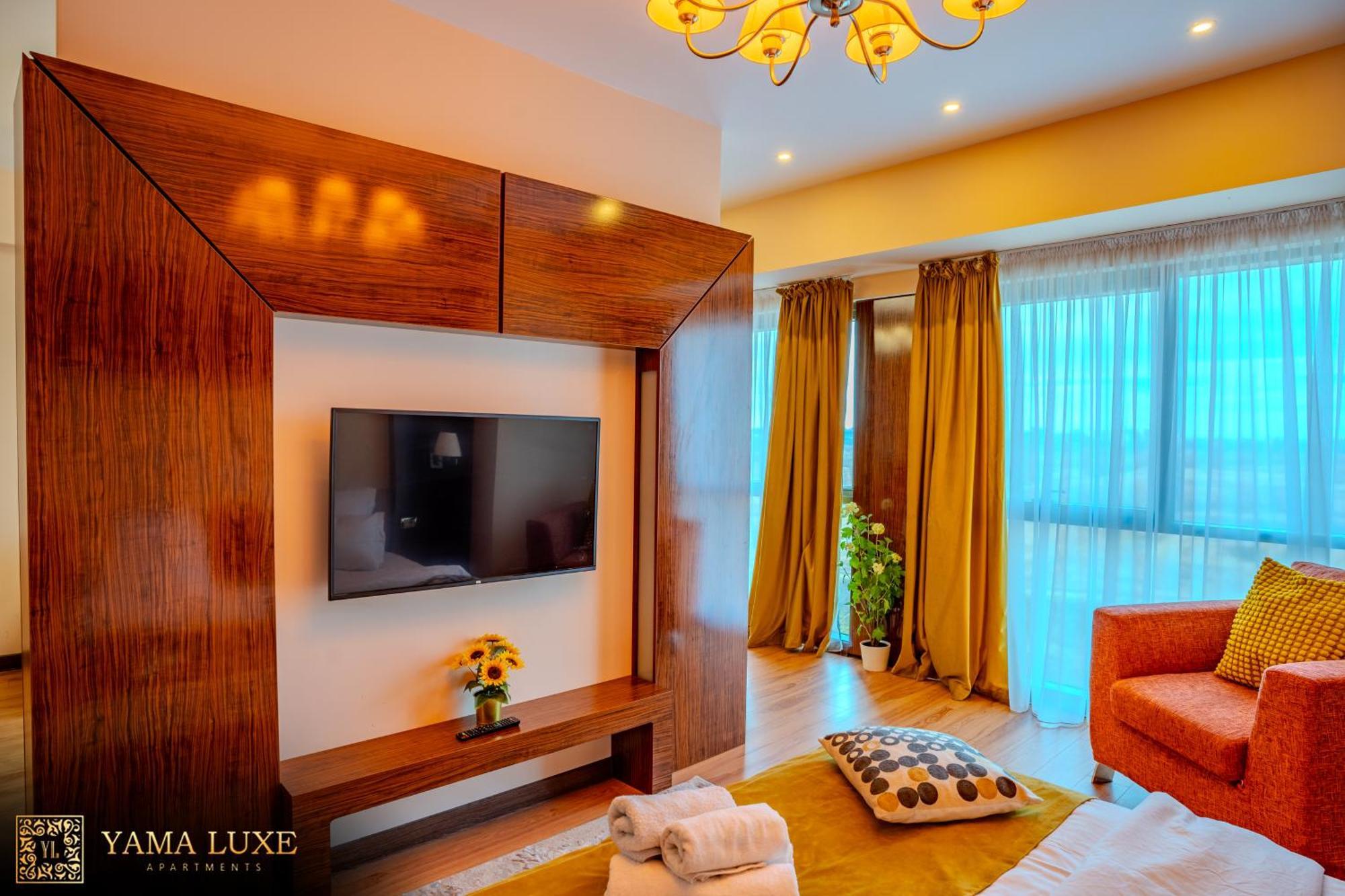 Presidential Luxury Apartments With Amazing View - Yamaluxe Бухарест Экстерьер фото