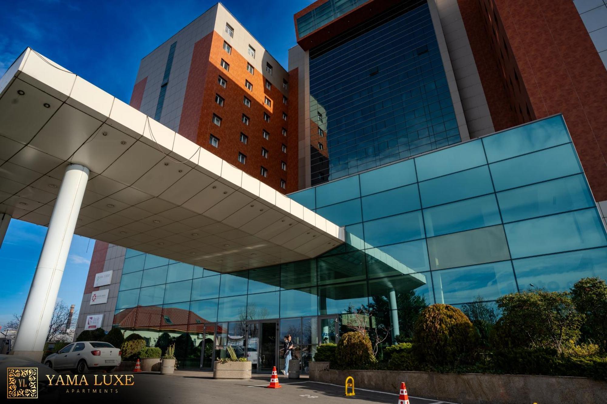 Presidential Luxury Apartments With Amazing View - Yamaluxe Бухарест Экстерьер фото